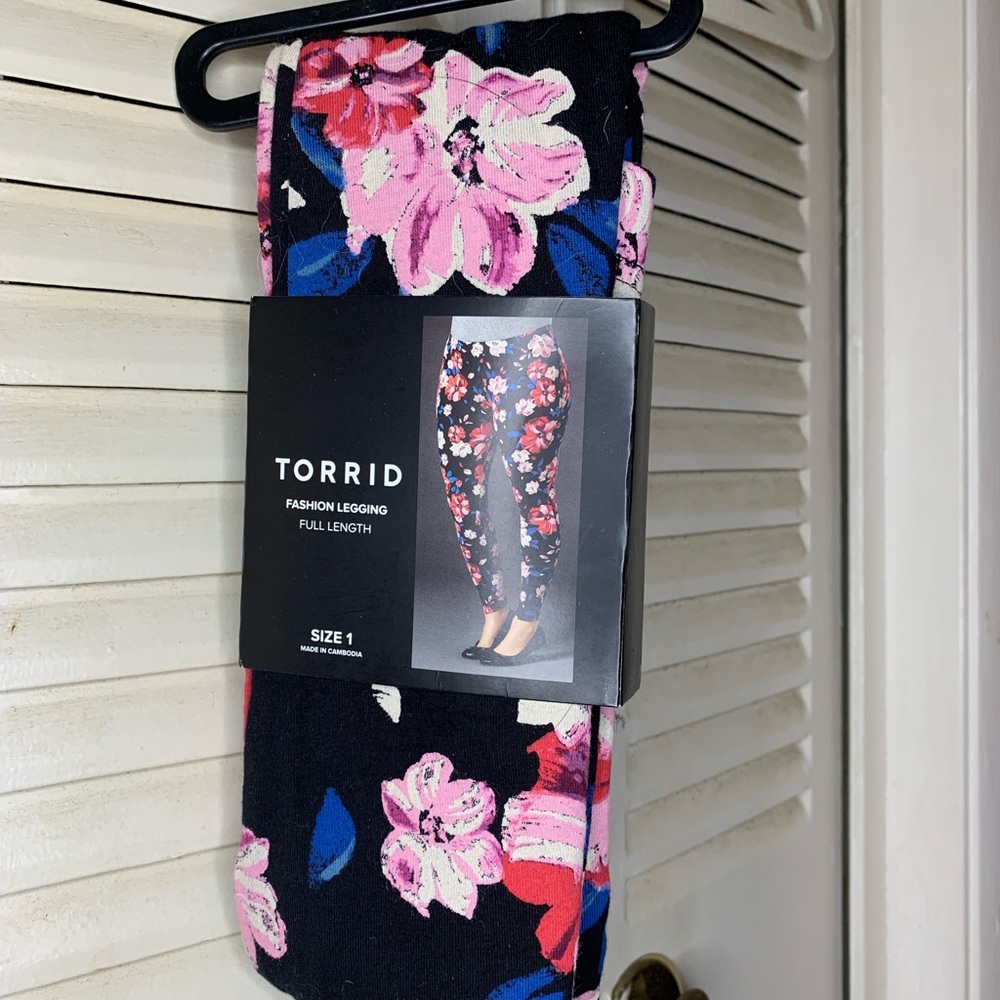Torrid Black and Pink Floral Leggings